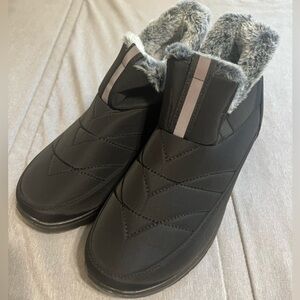 Women’s Black Quilted Faux-Fur Lined Slip-On Boots